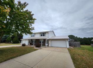 3109 Manitowoc Rd, Green Bay, WI 54311