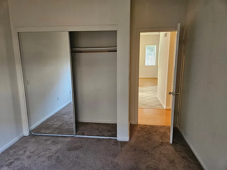 624 Aiello St — Photo 18