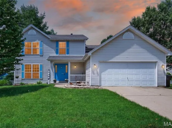 204 Boulder Point Dr, Saint Peters, MO 63376