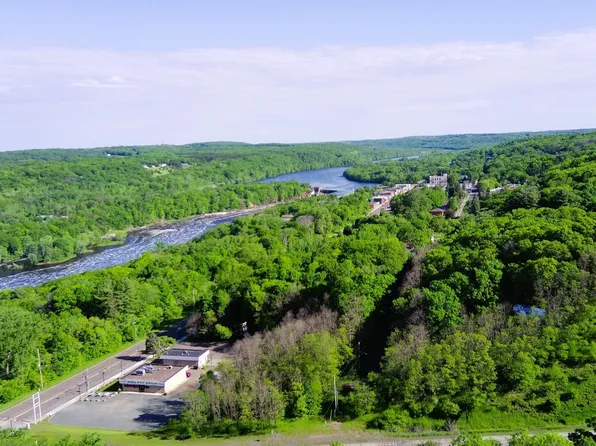 125 E Alabama St, Saint Croix Falls, WI 54024