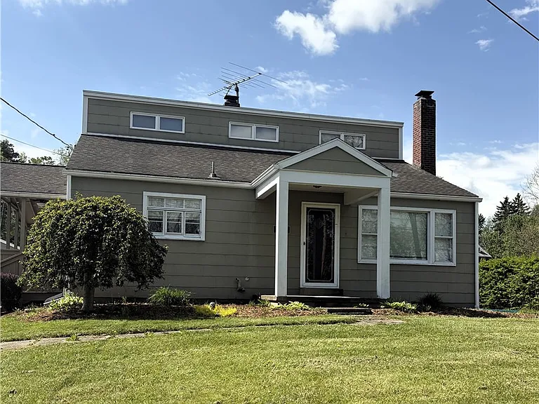 122 Browns Hill Rd — Photo 1