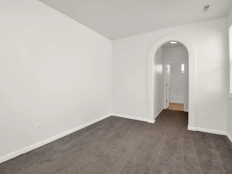 286 N Caleb Dr — Photo 18