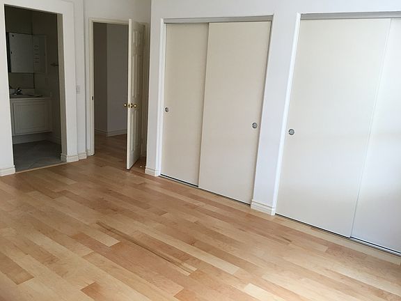 upstair master bed room #1