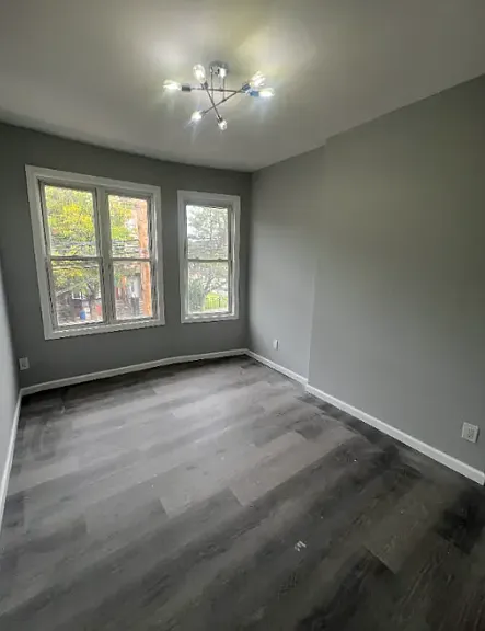 54 9th Ave #1 — Photo 3