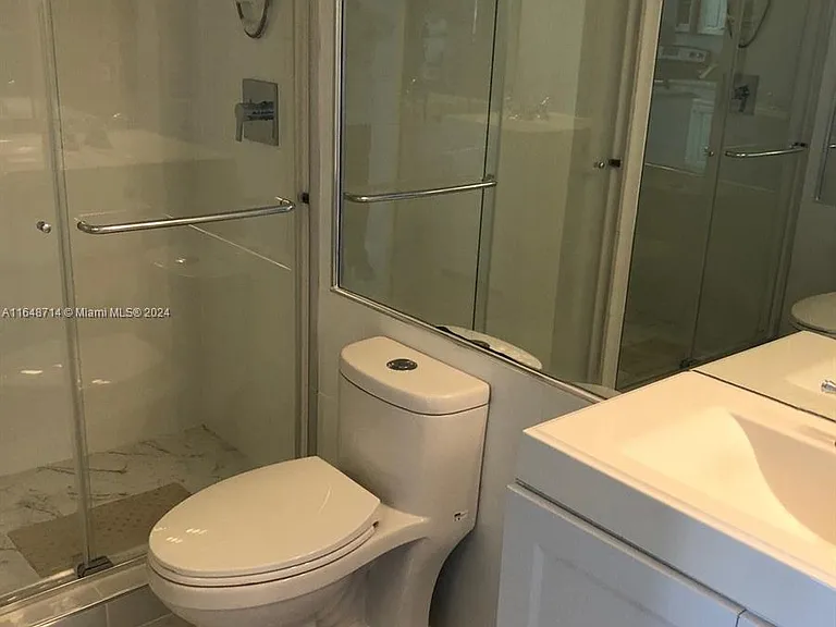 3500 Mystic Pointe Dr #3004 — Photo 10