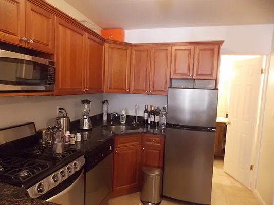 Rented by Citi Habitats | media 37