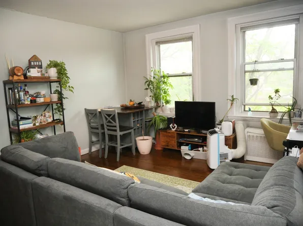 45 Carlton St APT 9, Brookline, MA 02446