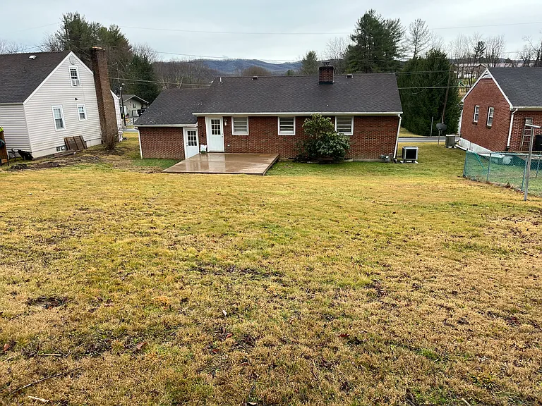 1133 Culbert Dr — Photo 18