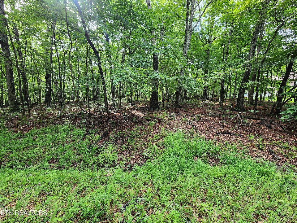 1st image of 120 Darwin Ln