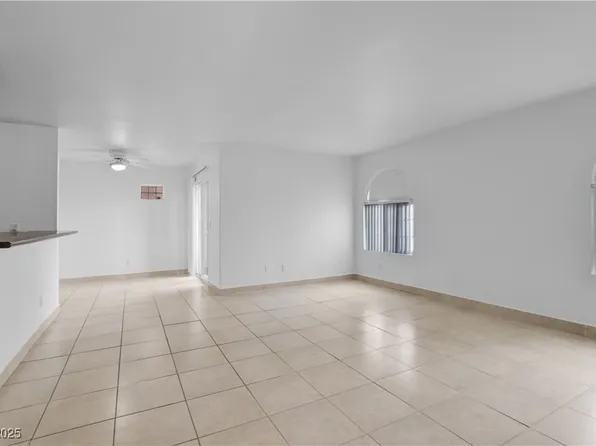 9325 W Desert Inn Rd APT 177, Las Vegas, NV 89117