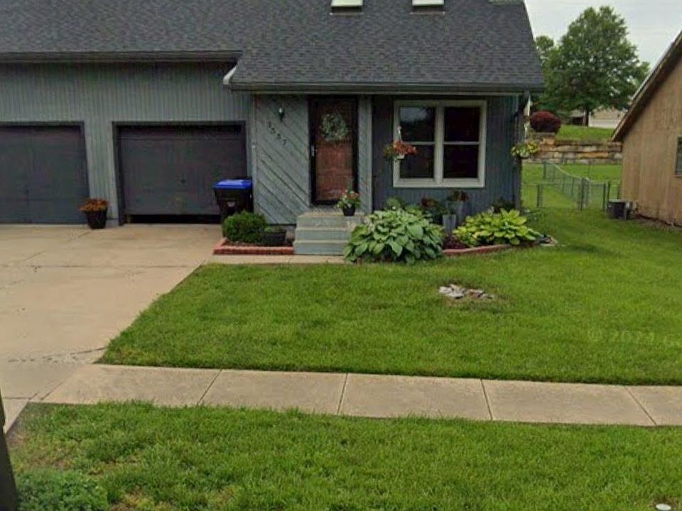 2nd image of 3557-3559 SW Kiowa St