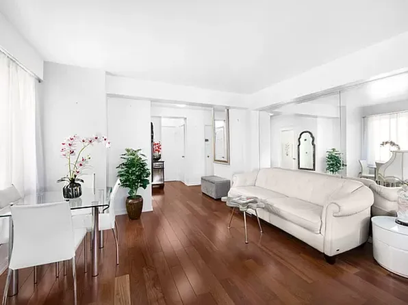 225 East 46th Street image 1 of 5