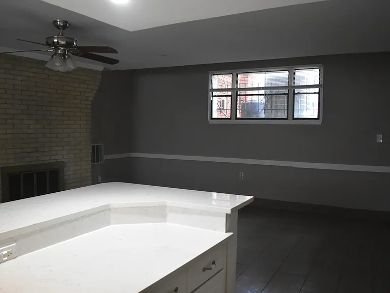 590 Cresthill Ave NE — Photo 4
