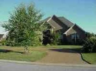 8 Isaac St, Jackson, TN 38305