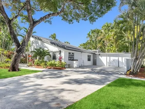 4701 NW 1st Pl, Deerfield Beach, FL 33442