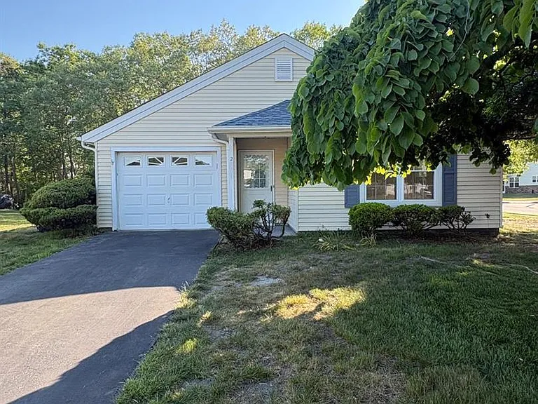 2 Elm Ct — Photo 1