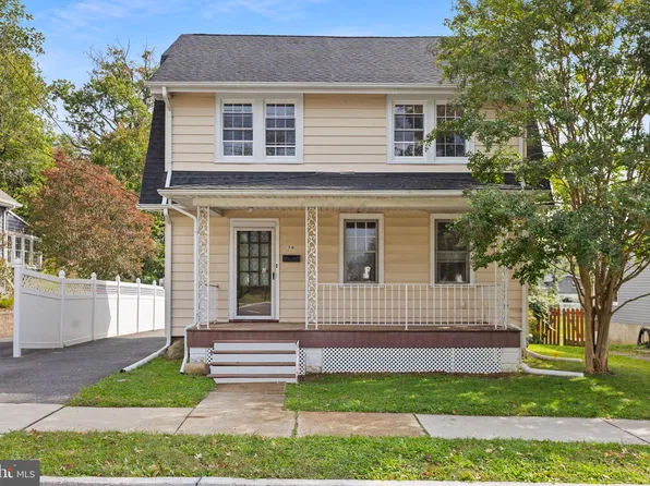 58 E Union St, Bordentown, NJ 08505