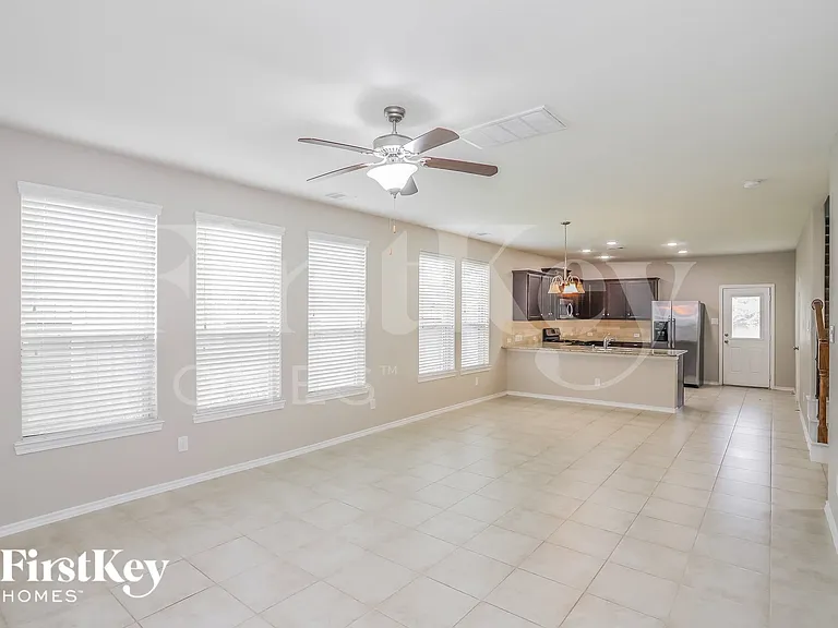 8115 Lemongrass Ave — Photo 2