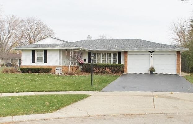 1st image of 684 Brantwood Ct