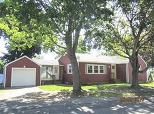 6 Burnham Rd, Peabody, MA 01960