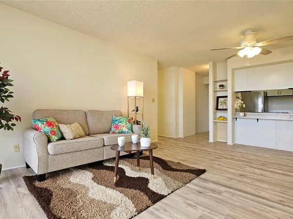 3138 Waialae Ave APT 1106, Honolulu, HI 96816