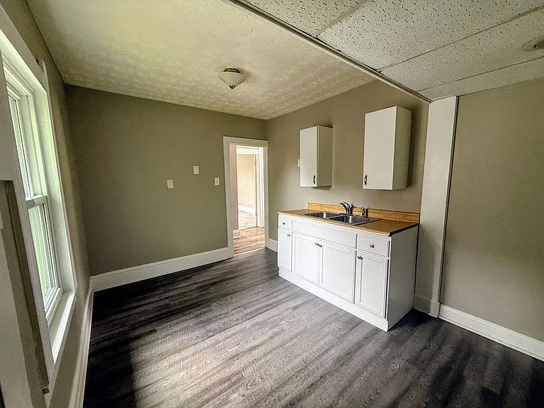 610 Wellman Ave SE — Photo 6