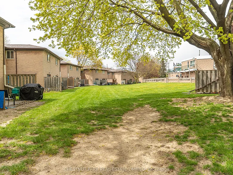 44 Romfield Dr #23 — Photo 36