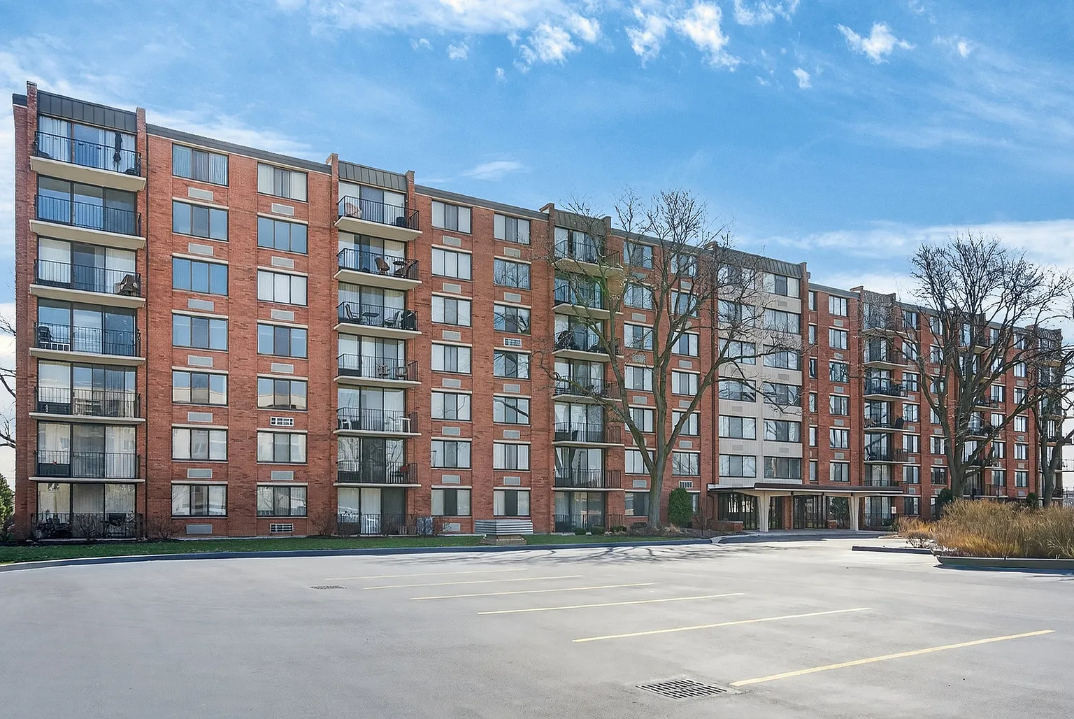 2000 Saint Regis Dr APT 2B photo 1