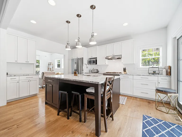 4524 Ewing Ave S — Photo 8