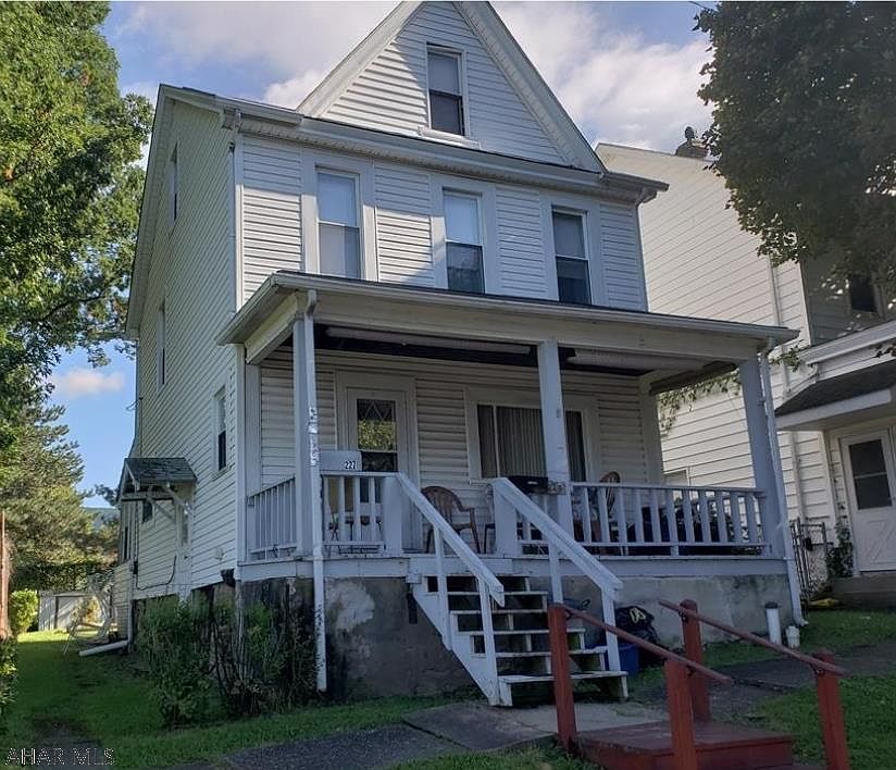 1st image of 227 Walton Ave