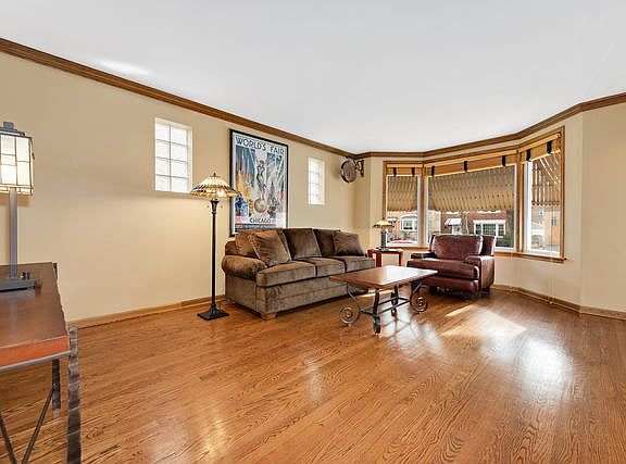3rd image of 6662 W Schreiber Ave