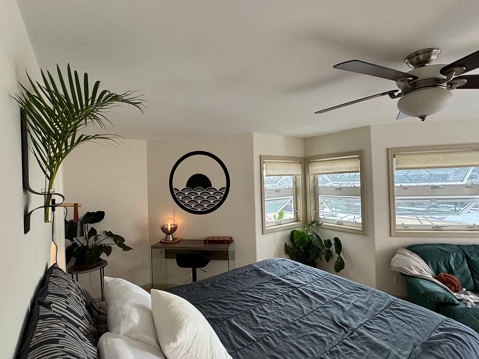 Amazing views from that bed.