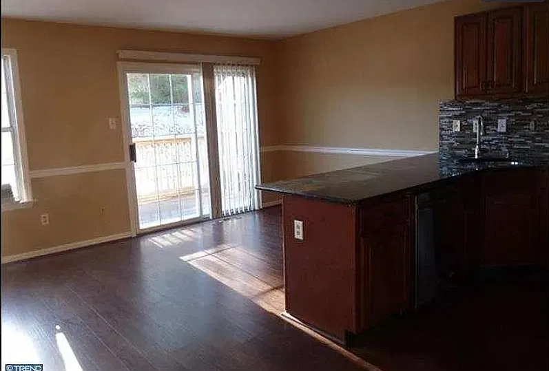 3 bed, 2.5 bath, 1776 sqft, $2,999 — Photo 4