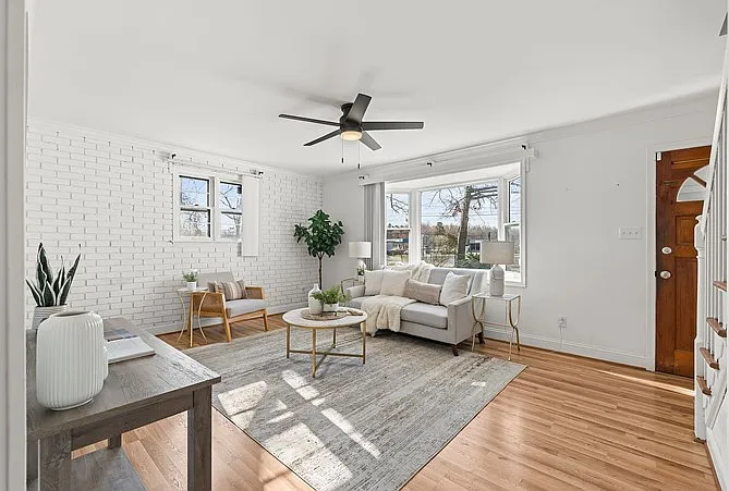 4 bed, 2350 sqft, $1,800 — Photo 2