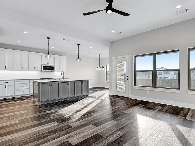 1808 Aleia Cv — Photo 18