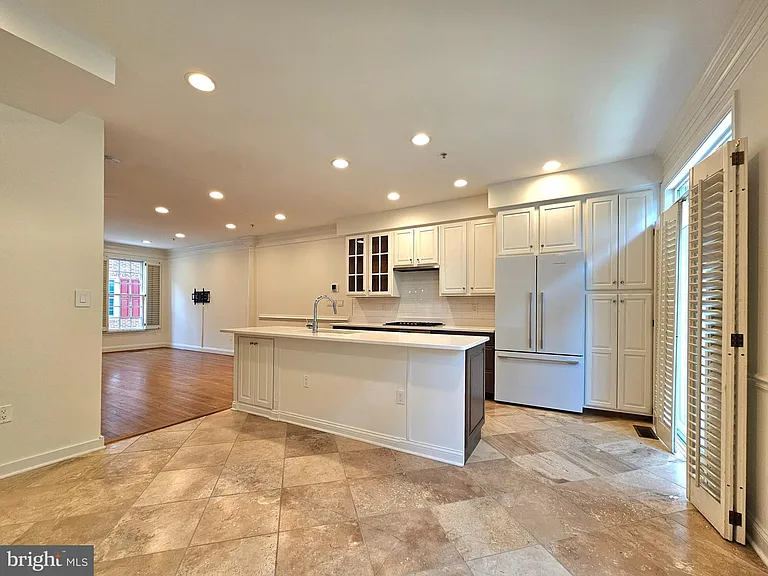 315 Hearthstone Mews — Photo 15