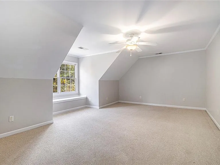 960 Landmark Dr — Photo 39