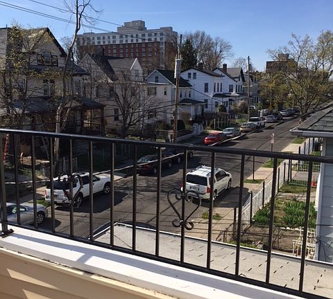3rd image of 257 S 1st Ave