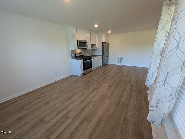 847 Parc Townes Dr #B — Photo 17