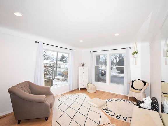 3rd image of 6101 Xerxes Ave S