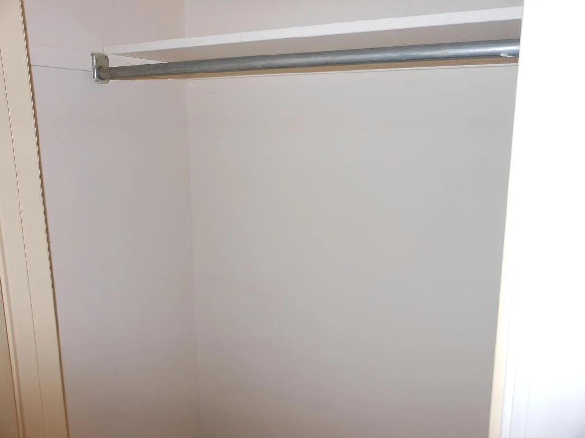 1 bed, 832 sqft, $900 — Photo 4