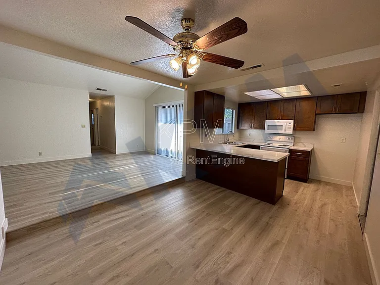 2903 Whittier Ct — Photo 7