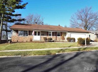 7215 N Miramar Dr, Peoria, IL