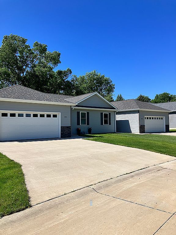 640 Meredith Ln, Moville, IA 51039 Zillow