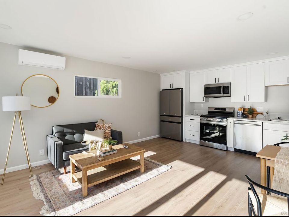 new kitchen and appliances