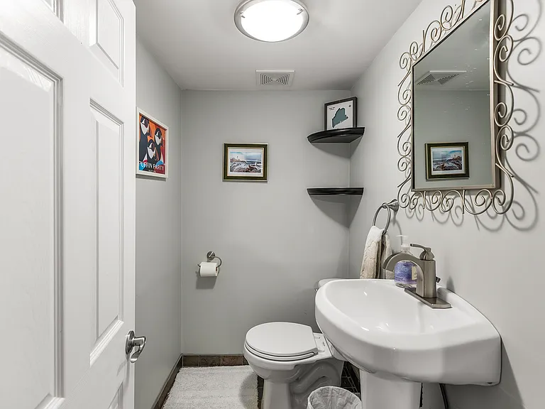 1513 Montrose St — Photo 19