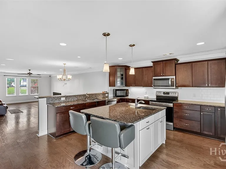 40 Roseberry Cir — Photo 10