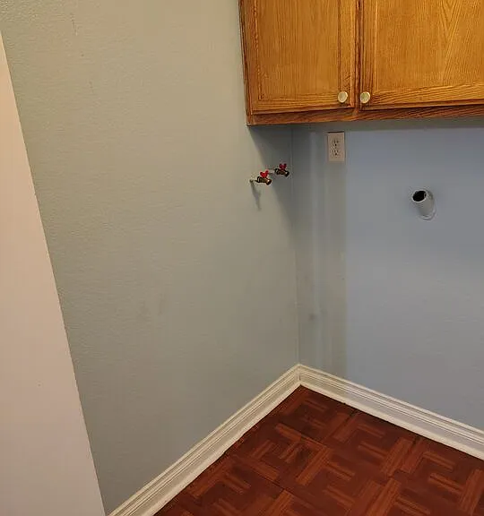 10516 Avalon Blvd — Photo 2