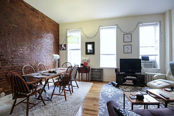 Rented by City Connections Realty | media 1