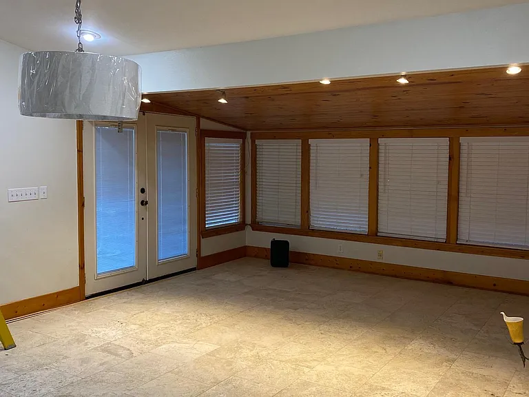 2207 Americus Ave — Photo 5